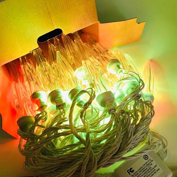 24 Gemmy "Orchestra of Lights" Multi-Function Color-Changing LED Icicle Lights - Picture 5 of 7